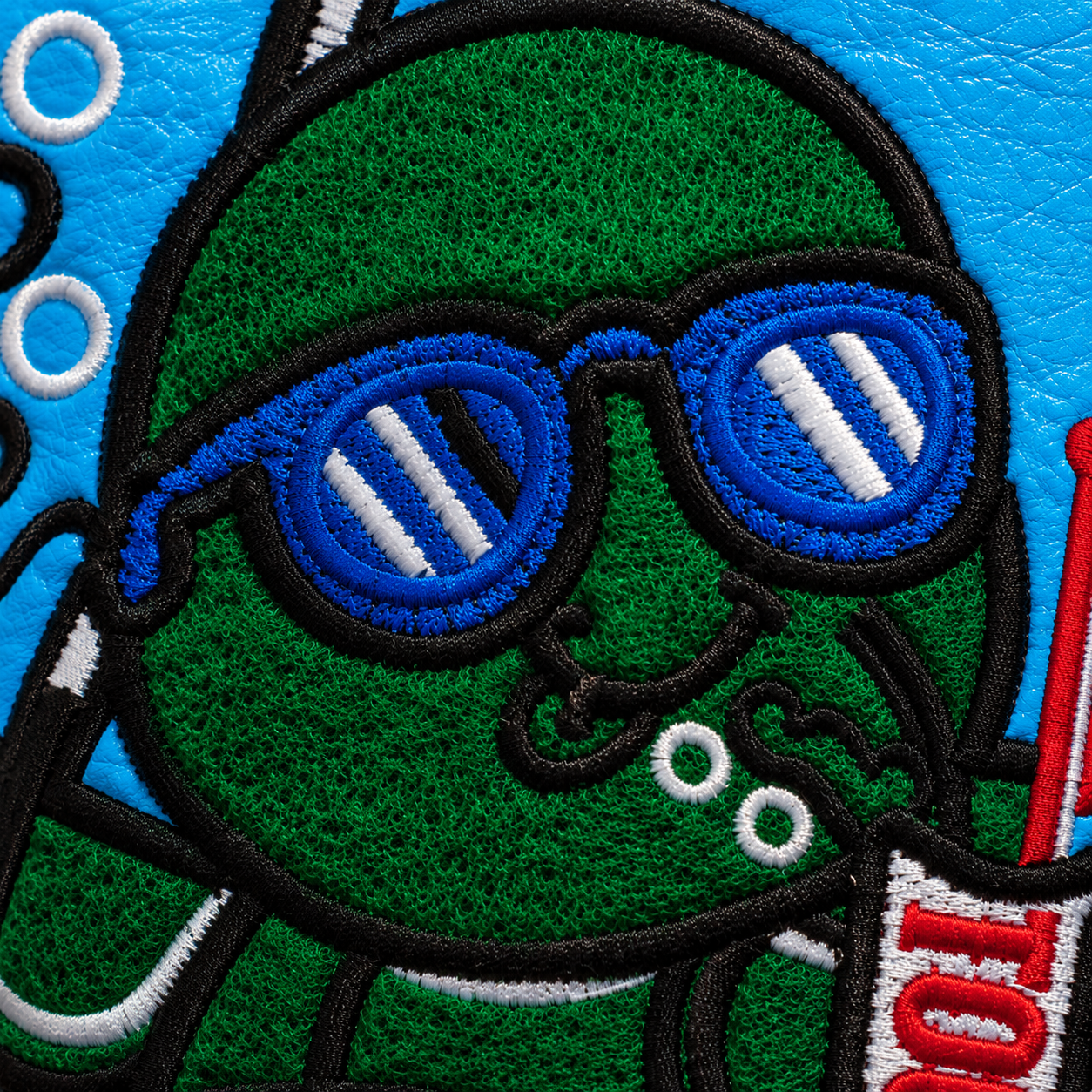 Surf Turtle_Driver Headcover Closeup